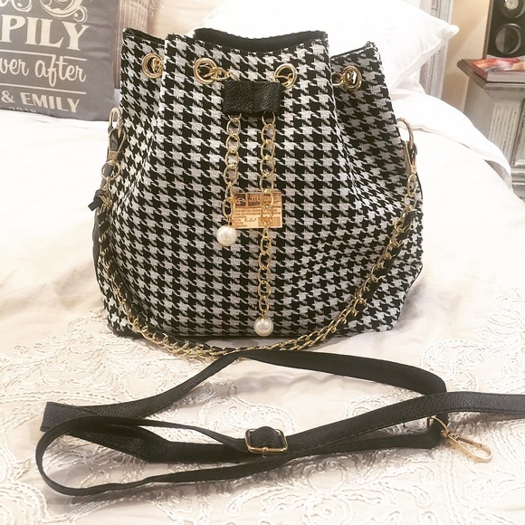 LAST ONE!!! 🖤 Bucket Bag 🖤 - Picture 5 of 6